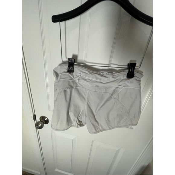Lululemon women’s shorts size 12 white - Picture 2 of 5